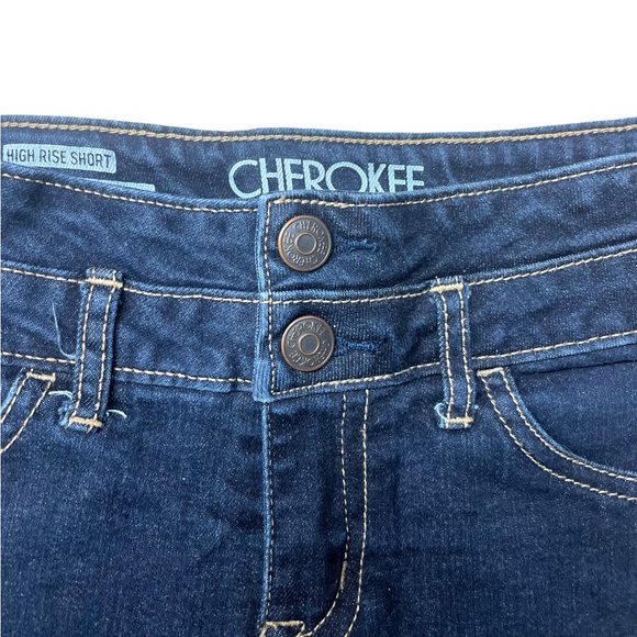 ✨DARK BLUE JEAN SHORTS✨ - Picture 2 of 6